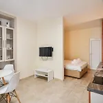 Location And Free Parking * 바르나