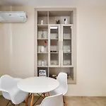 Location And Free Parking 아파트 *